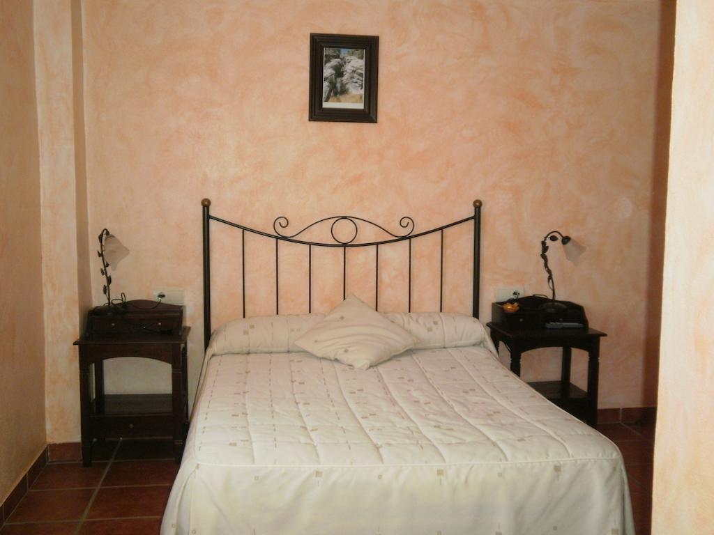 Hostal El Olmo Camarena de la Sierra Pokój zdjęcie