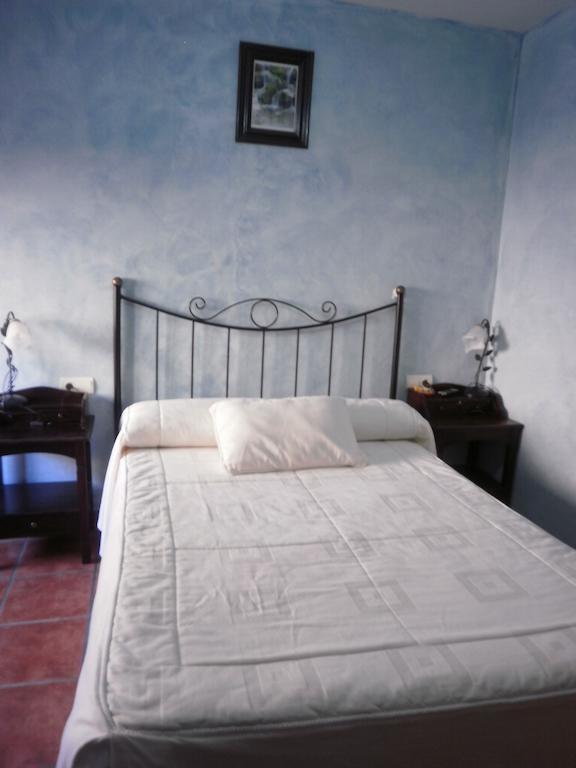 Hostal El Olmo Camarena de la Sierra Pokój zdjęcie