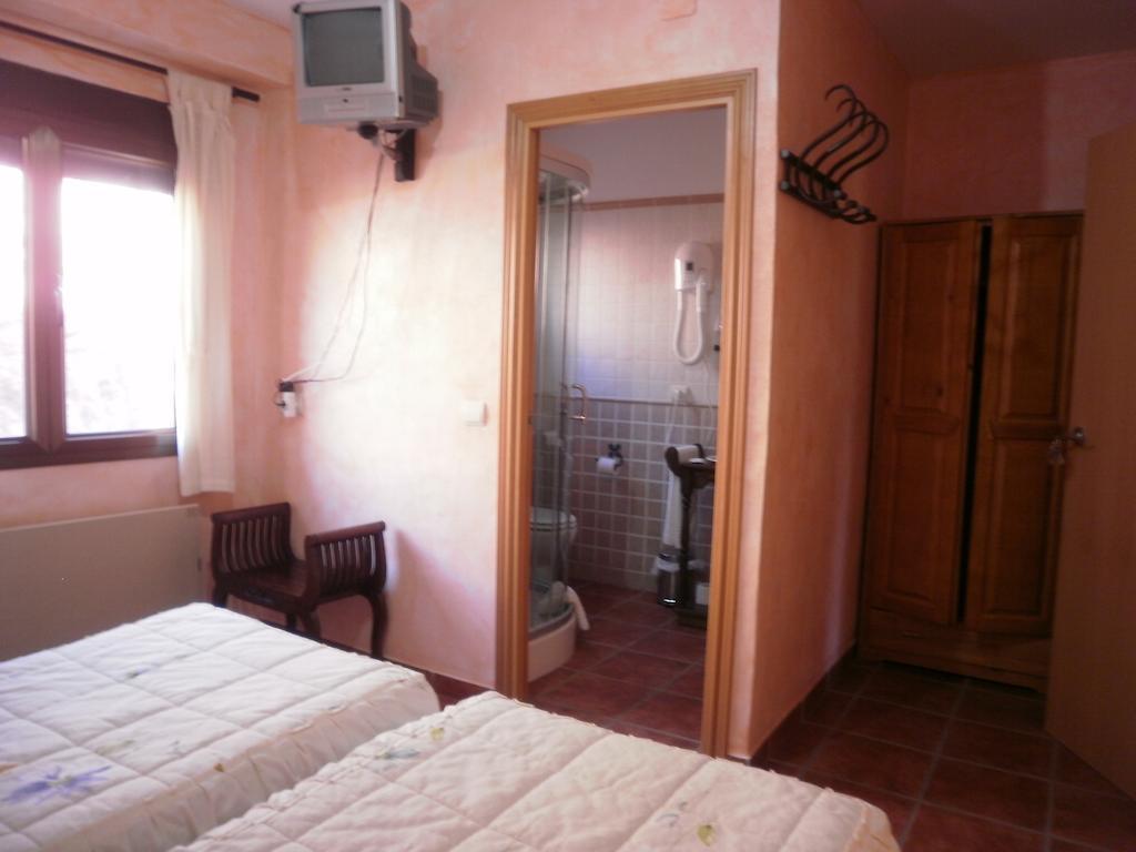 Hostal El Olmo Camarena de la Sierra Pokój zdjęcie