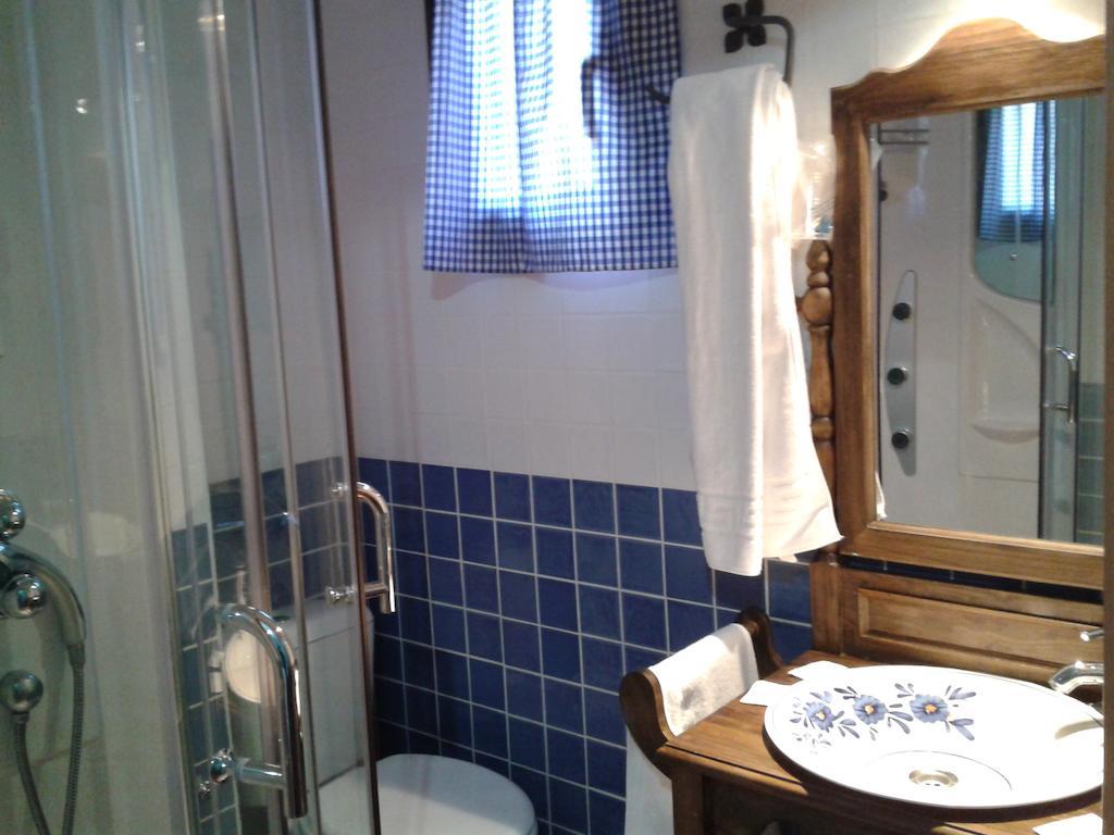 Hostal El Olmo Camarena de la Sierra Pokój zdjęcie