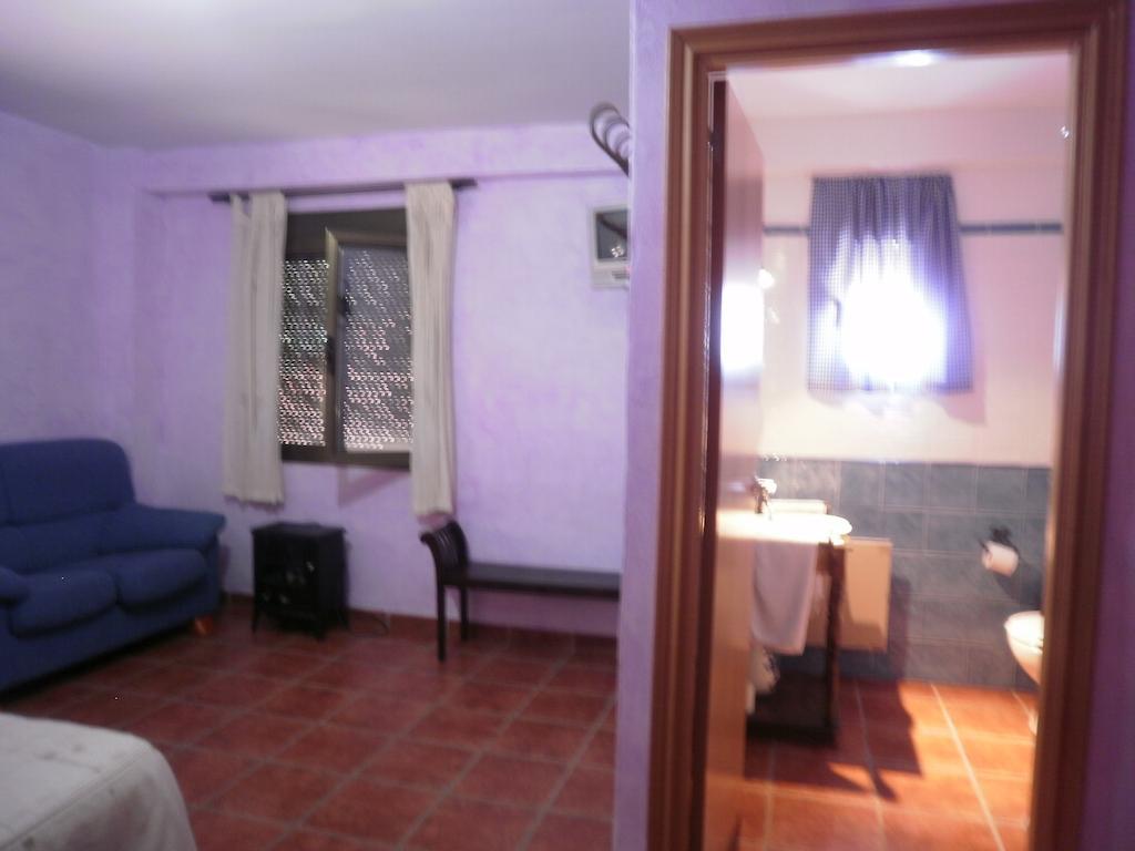 Hostal El Olmo Camarena de la Sierra Zewnętrze zdjęcie
